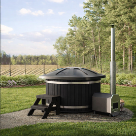 Arctic Hot Tub